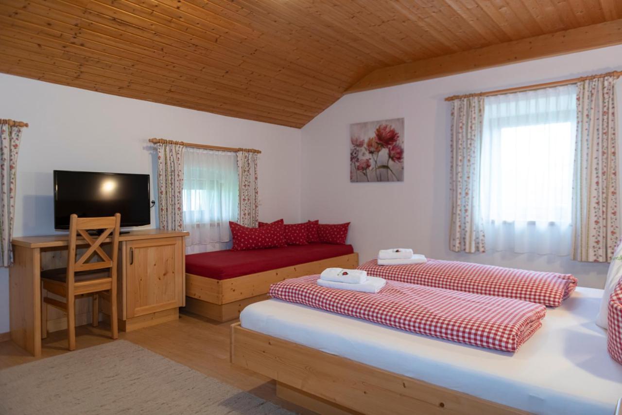 Hartlhof Urlaub Am Baby- Und Kinderbauernhof Niederau Extérieur photo