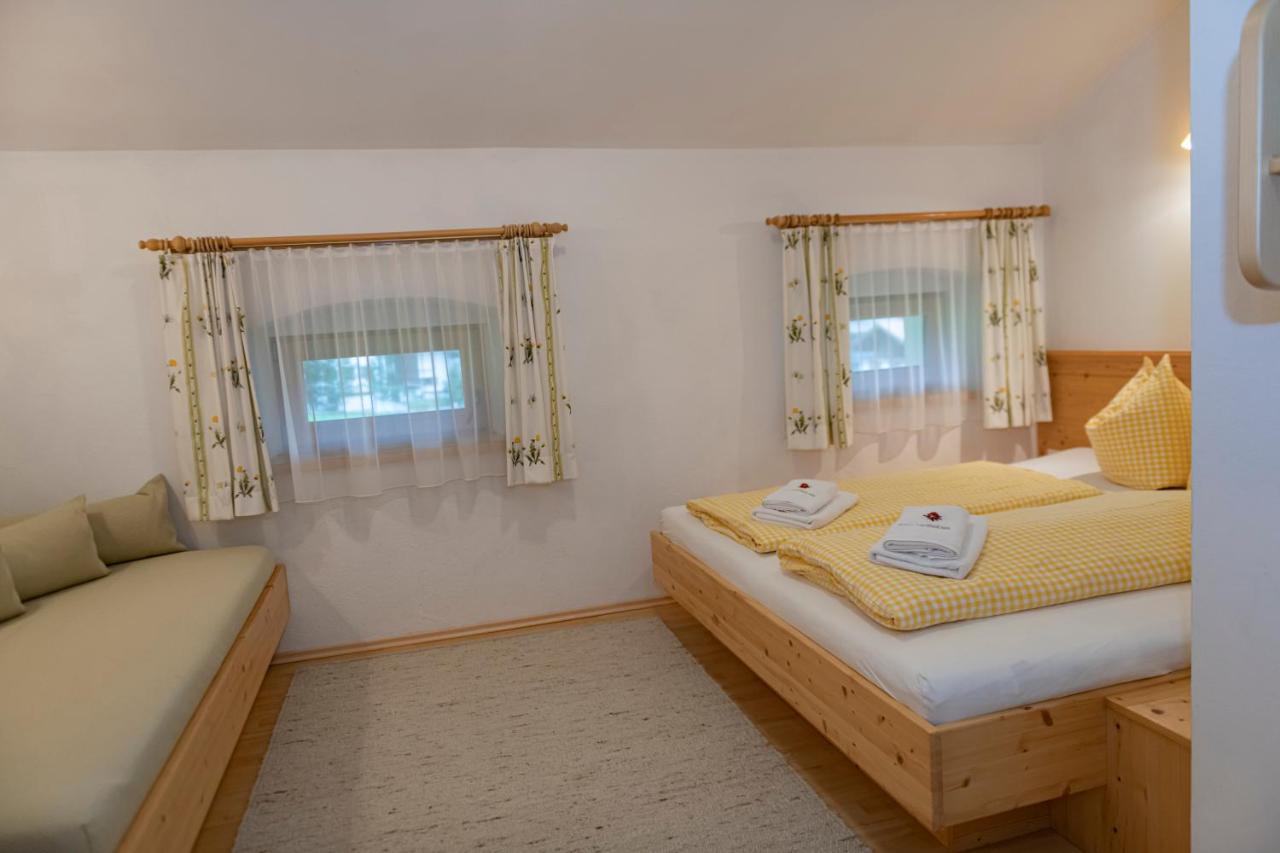 Hartlhof Urlaub Am Baby- Und Kinderbauernhof Niederau Extérieur photo