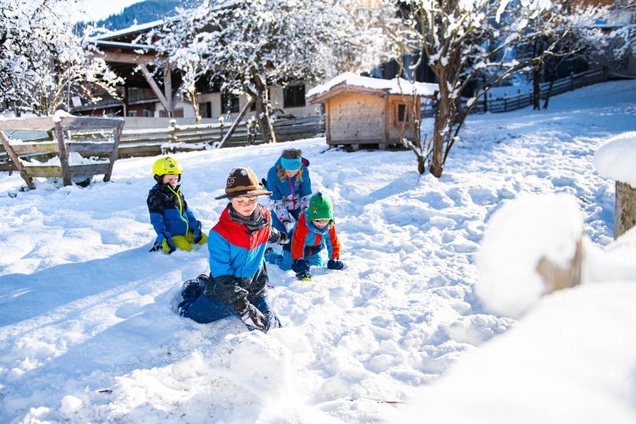 Hartlhof Urlaub Am Baby- Und Kinderbauernhof Niederau Extérieur photo